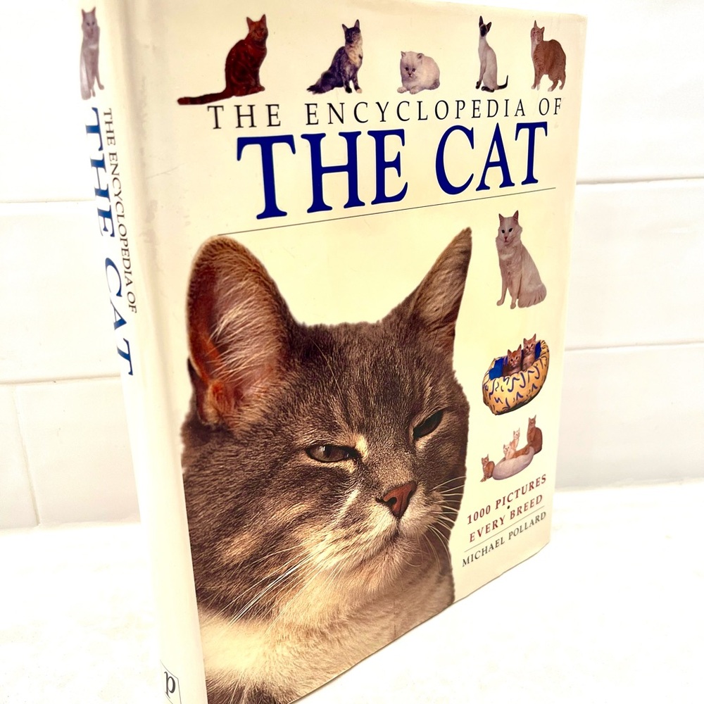 #003 THE ENCYCLOPEDIA
OF THE CAT
